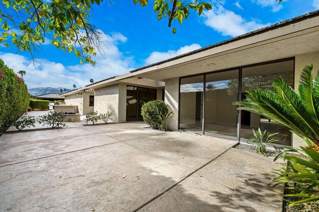 62 Dartmouth Drive, Rancho Mirage, CA 92270