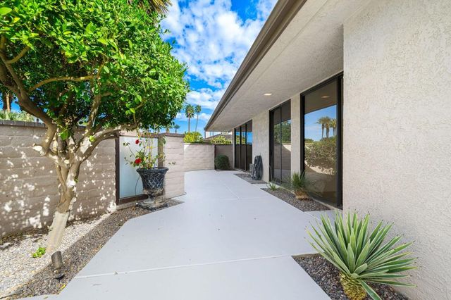 62 Dartmouth Drive, Rancho Mirage, CA 92270