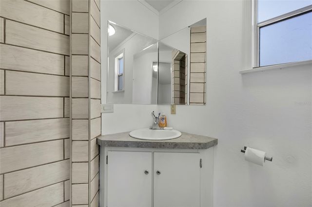 5700 N SILK TERRACE, Dunnellon, FL 34433