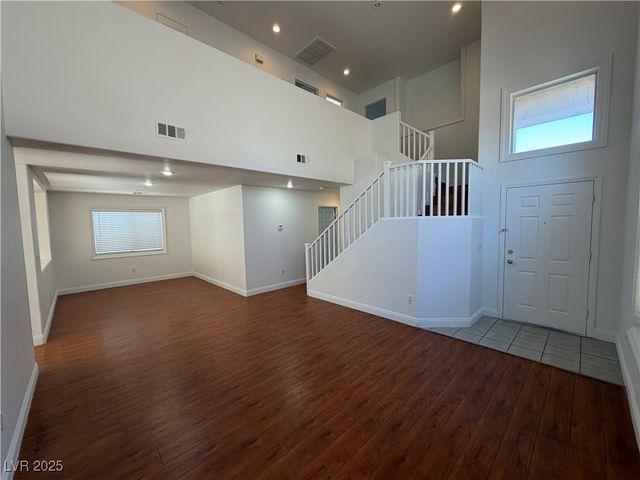 9843 Ashton Pines Court, Las Vegas, NV 89147