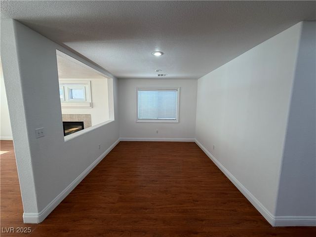 9843 Ashton Pines Court, Las Vegas, NV 89147