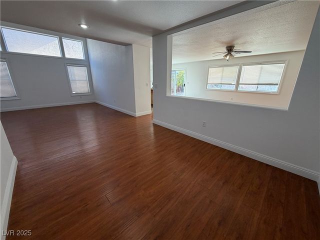 9843 Ashton Pines Court, Las Vegas, NV 89147