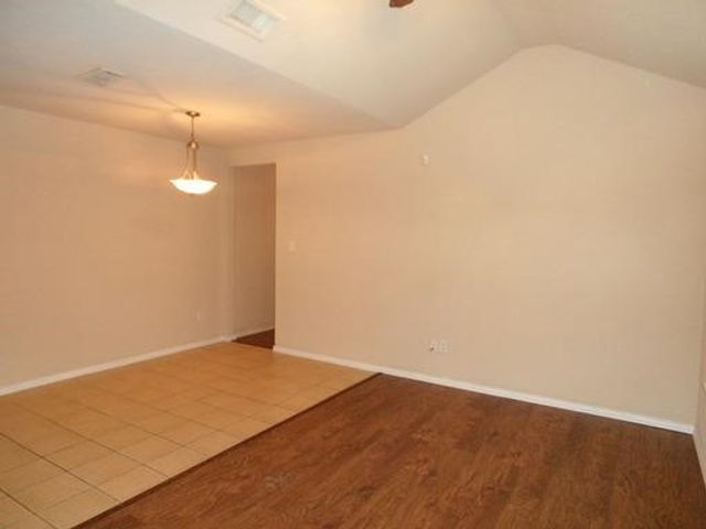 3129 NW Loraine Street NW, Fort Worth, TX 76106
