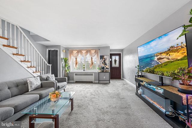 223 SAINT LAURENCE RD, Upper Darby, PA 19082