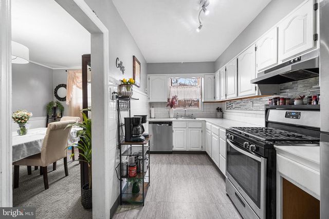 223 SAINT LAURENCE RD, Upper Darby, PA 19082