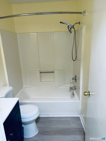 64 Deerwood Lane 2, Waterbury, CT 06704
