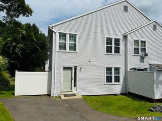 64 Deerwood Lane 2, Waterbury, CT 06704