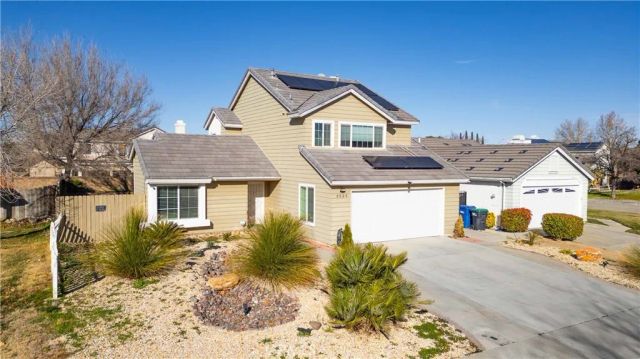 3525 W Avenue J3, Lancaster, CA 93536