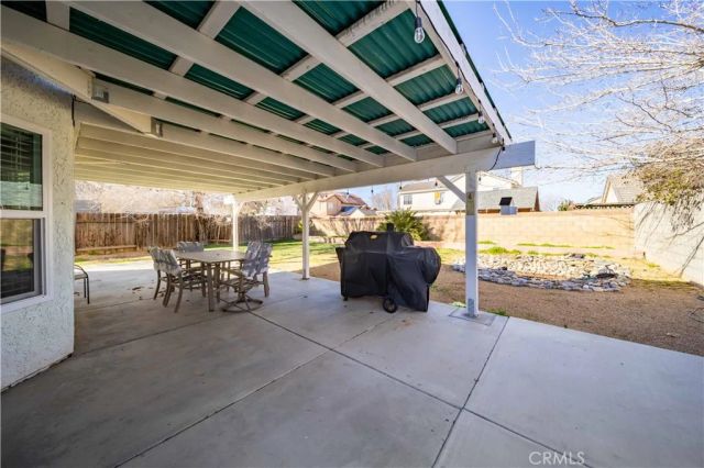 3525 W Avenue J3, Lancaster, CA 93536