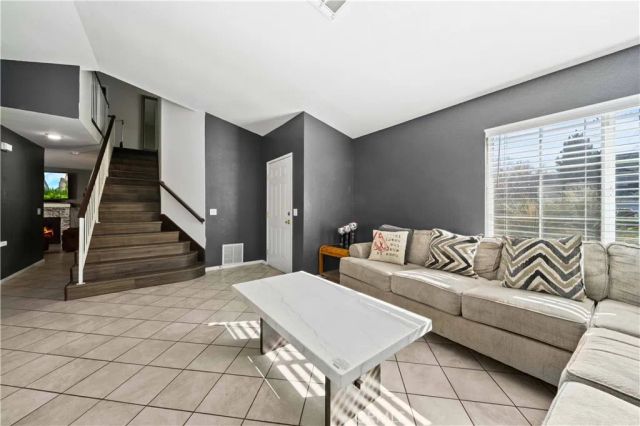 3525 W Avenue J3, Lancaster, CA 93536