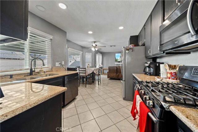 3525 W Avenue J3, Lancaster, CA 93536