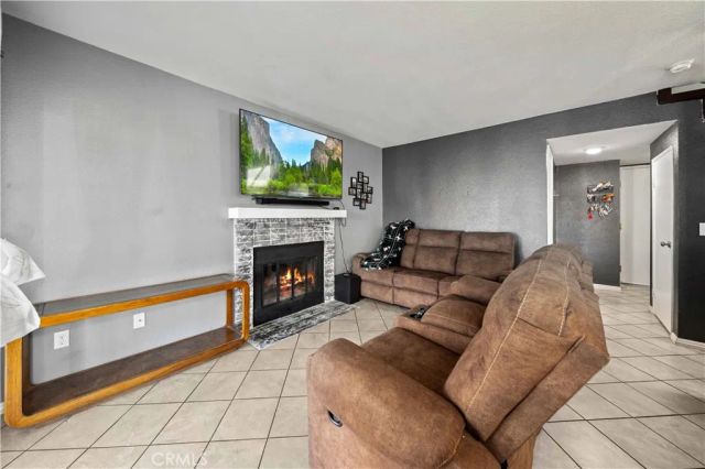 3525 W Avenue J3, Lancaster, CA 93536