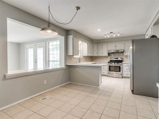 5812 NW 83rd Street, Oklahoma City, OK 73132