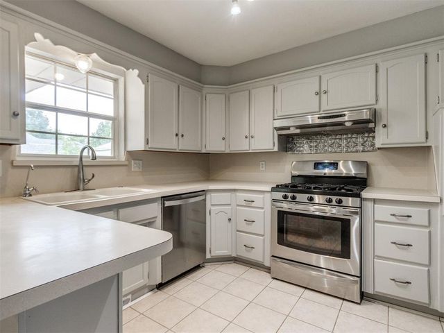 5812 NW 83rd Street, Oklahoma City, OK 73132