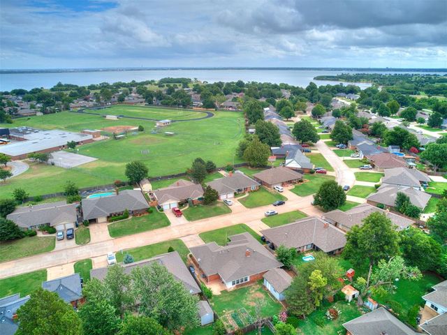 5812 NW 83rd Street, Oklahoma City, OK 73132