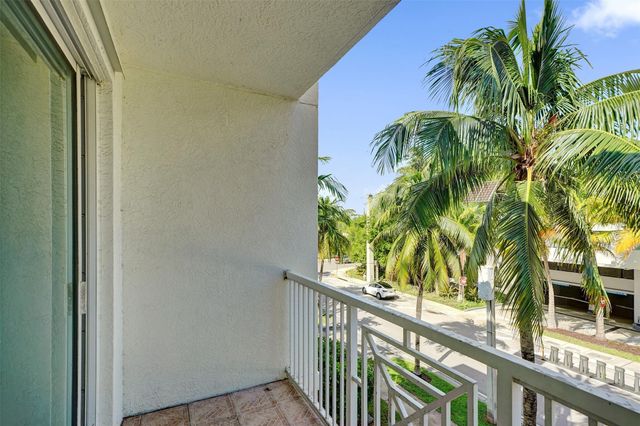 9172 Collins Avenue 302, Surfside, FL 33154