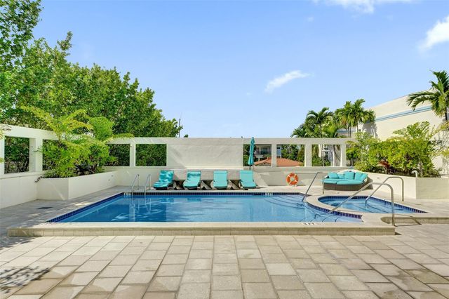 9172 Collins Avenue 302, Surfside, FL 33154