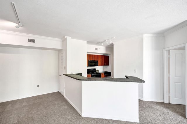 9172 Collins Avenue 302, Surfside, FL 33154