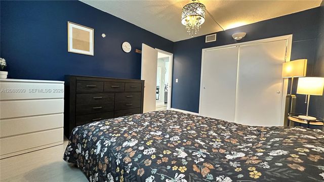 1967 S Ocean Blvd Apt 329D 329-D, Lauderdale By The Sea, FL 33062