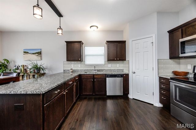 861 Bluff Ridge Lane, Shiloh, IL 62221