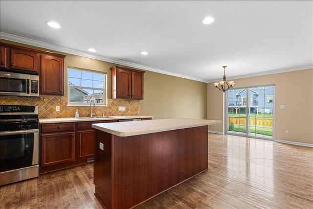 550 Lambert DRIVE, Slinger, WI 53086