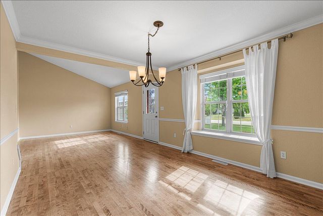 550 Lambert DRIVE, Slinger, WI 53086