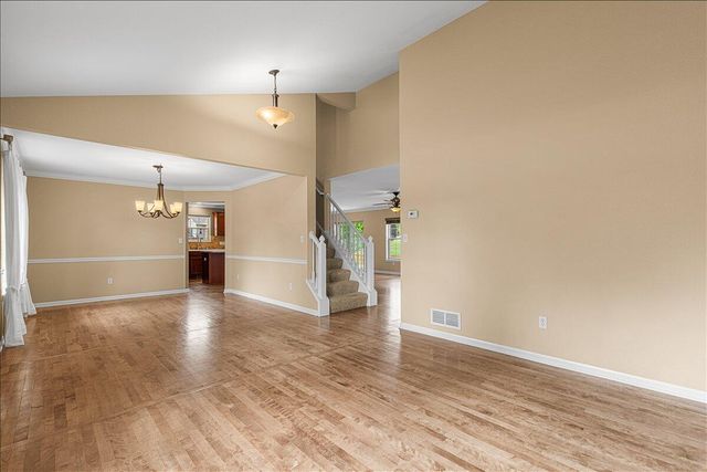 550 Lambert DRIVE, Slinger, WI 53086