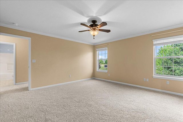 550 Lambert DRIVE, Slinger, WI 53086