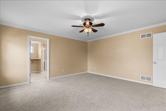 550 Lambert DRIVE, Slinger, WI 53086