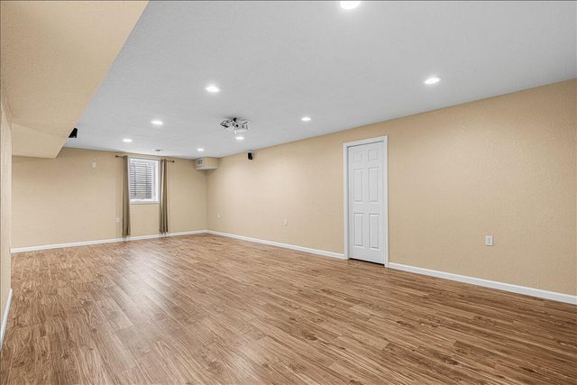550 Lambert DRIVE, Slinger, WI 53086