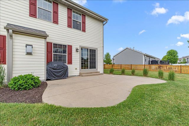550 Lambert DRIVE, Slinger, WI 53086