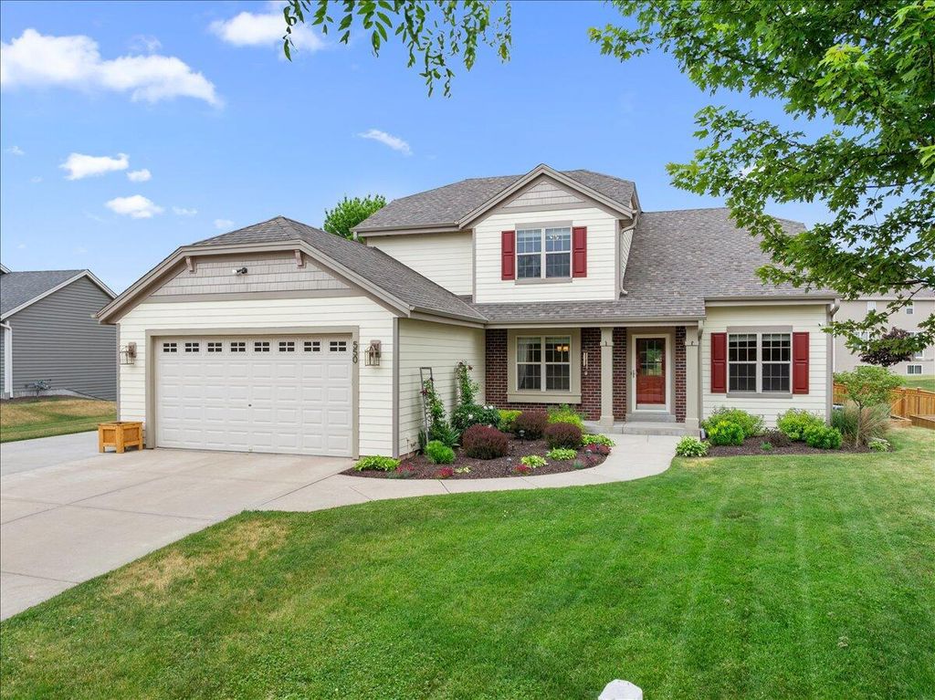 550 Lambert DRIVE, Slinger, WI 53086