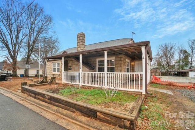 204 W C Avenue, Salisbury, NC 28144