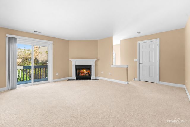 39 Foxcroft Road 203, Naperville, IL 60565