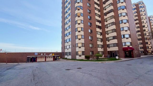 7337 S South Shore Drive 620, Chicago, IL 60649