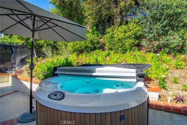 23825 Strathern, West Hills, CA 91304