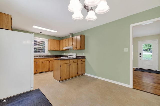 1224 Pineview Drive, Raleigh, NC 27606