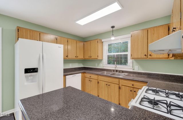 1224 Pineview Drive, Raleigh, NC 27606