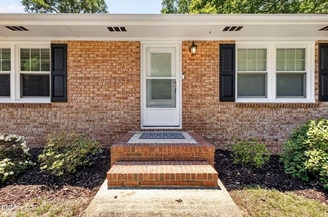 1224 Pineview Drive, Raleigh, NC 27606