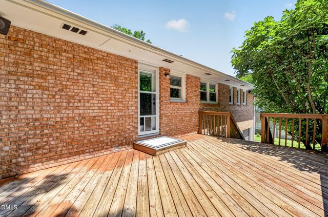 1224 Pineview Drive, Raleigh, NC 27606