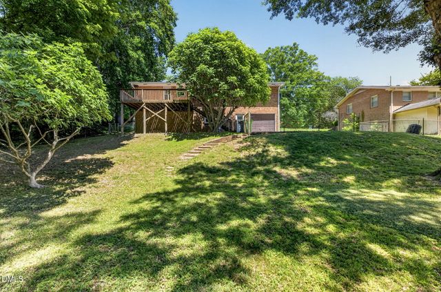 1224 Pineview Drive, Raleigh, NC 27606