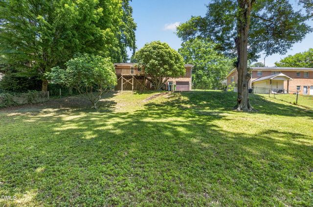 1224 Pineview Drive, Raleigh, NC 27606