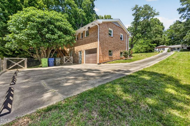 1224 Pineview Drive, Raleigh, NC 27606