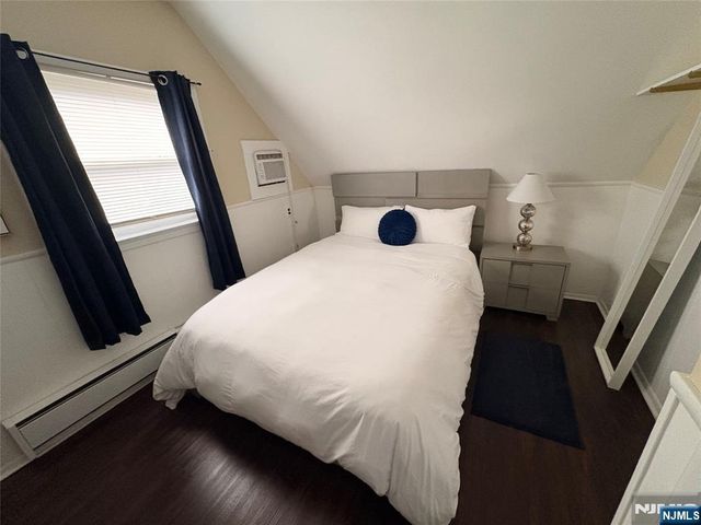 133 Paterson Avenue 3rd Floor, Wallington, NJ 07057