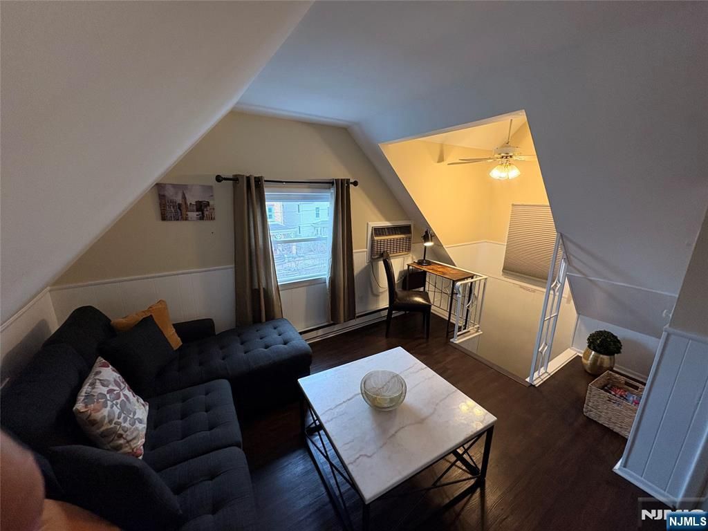 133 Paterson Avenue 3rd Floor, Wallington, NJ 07057