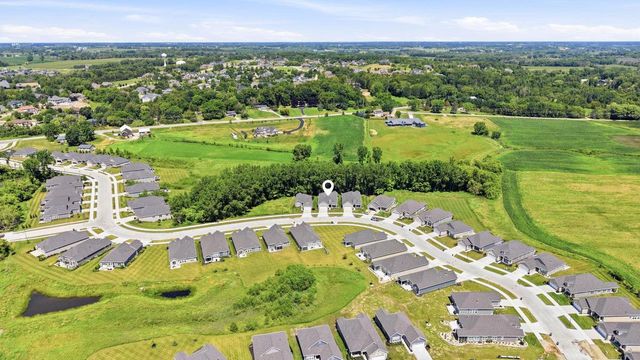 2404 E Baldeagle Drive, Appleton, WI 54913