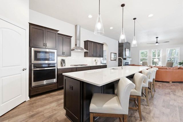 2404 E Baldeagle Drive, Appleton, WI 54913