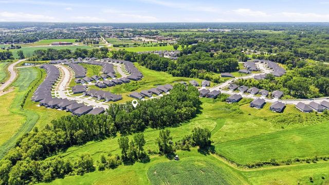 2404 E Baldeagle Drive, Appleton, WI 54913