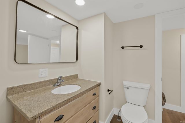 11778 N Roanoke Road, Roanoke, IN 46783