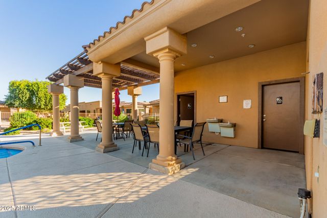 4241 N PEBBLECREEK Parkway 2, Goodyear, AZ 85395